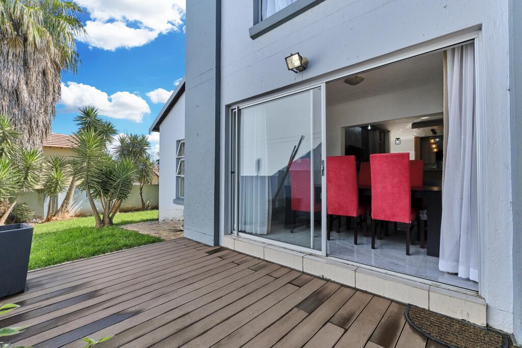 Main image of property: Gauteng, Roodepoort