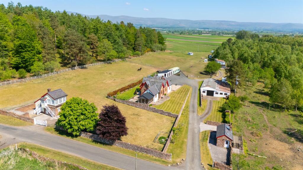 Main image of property: Cliburn, Penrith
