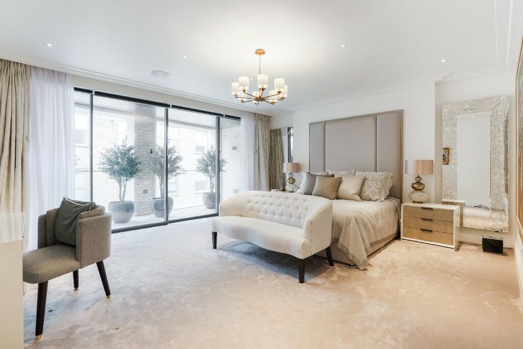 Main image of property: Marylebone High Street, London, W1U