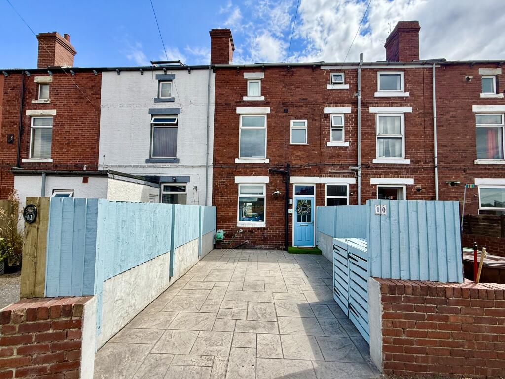Main image of property: Painthorpe Terrace, Crigglestone, Wakefield, West Yorkshire