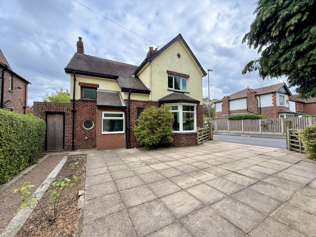 Main image of property: Aberford Road, Wakefield, West Yorkshire, WF1 4AJ