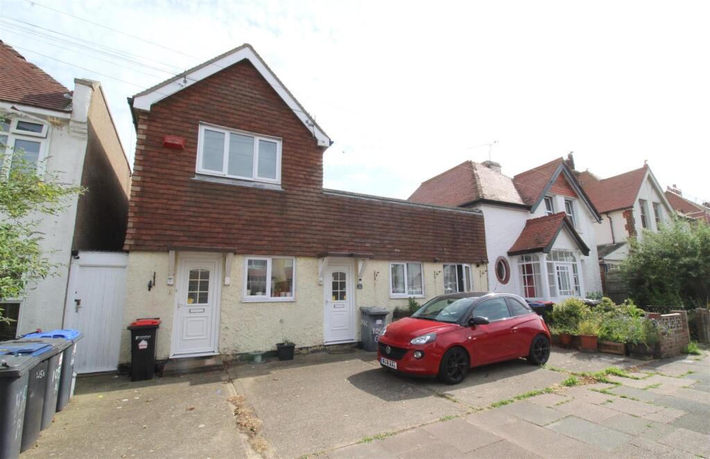 Main image of property: The Broadway, Herne Bay
