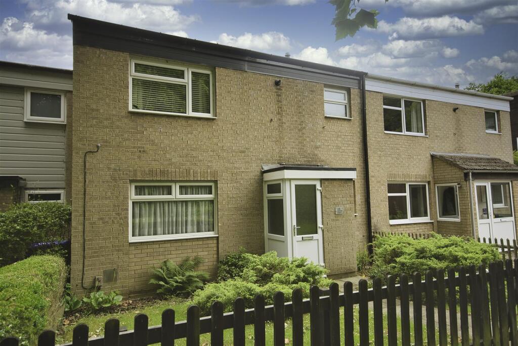 Main image of property: Faramir Place, Northampton
