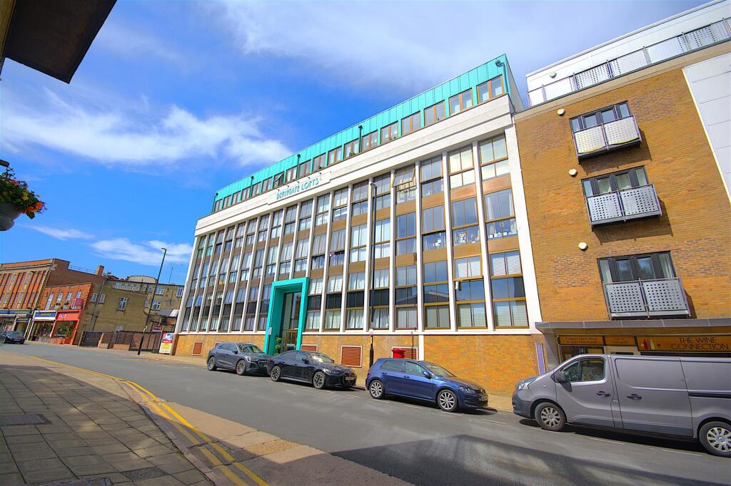 Main image of property: Derngate, Northampton