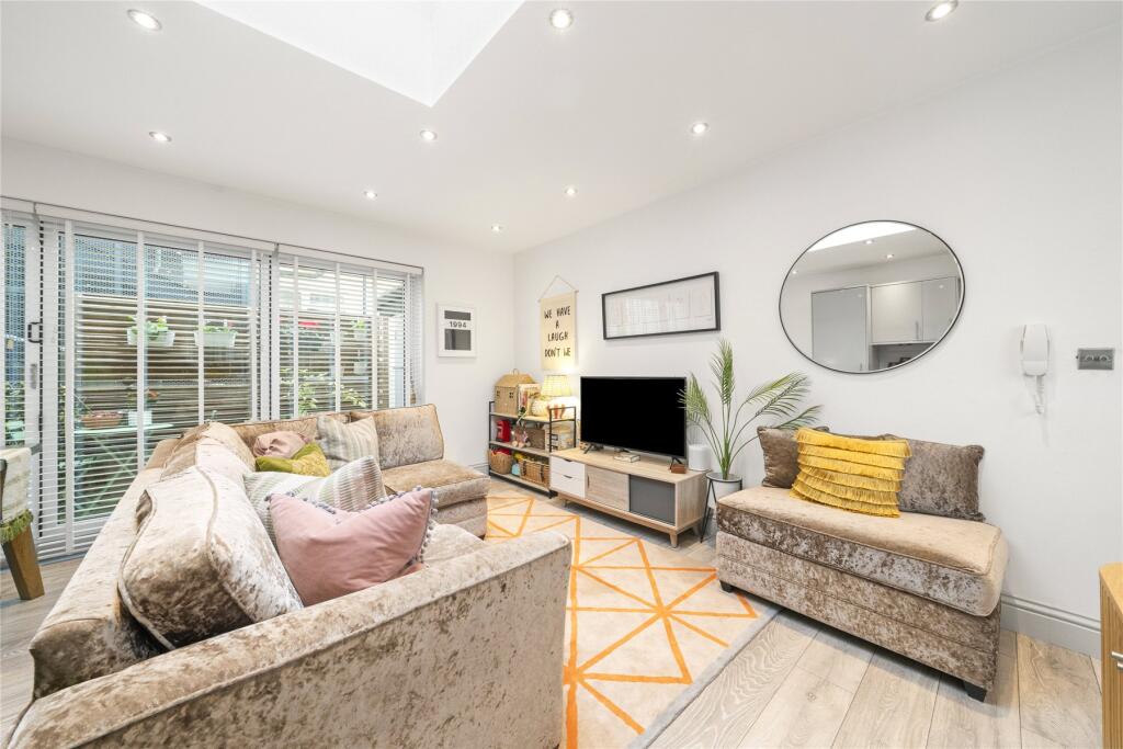 Main image of property: Ewell Road, Surbiton, KT6