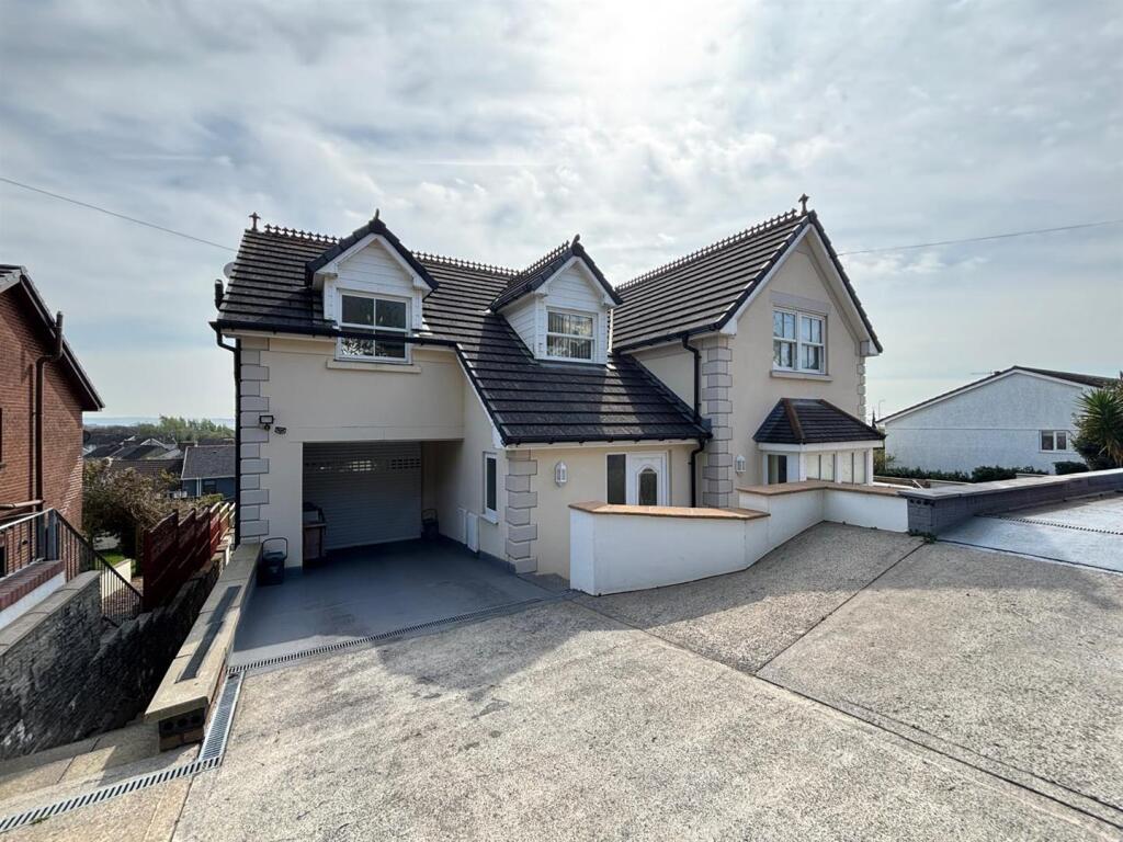 Main image of property: Stradey Hill, Pwll