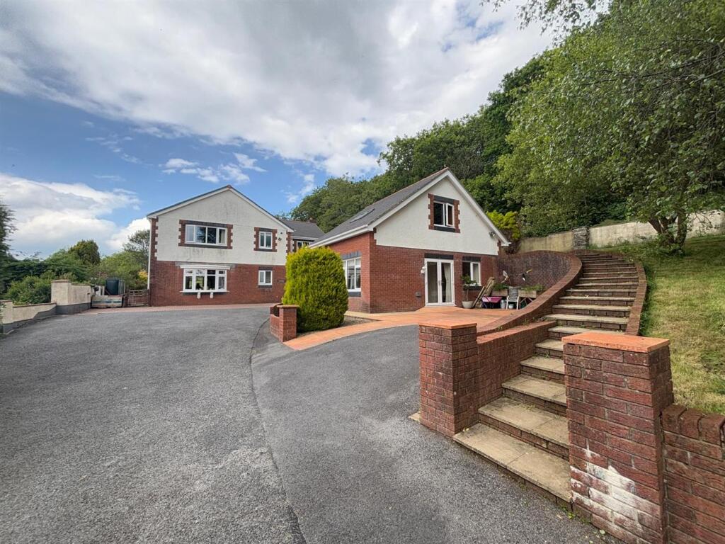 Main image of property: Horeb Road, Mynyddygarreg, Kidwelly