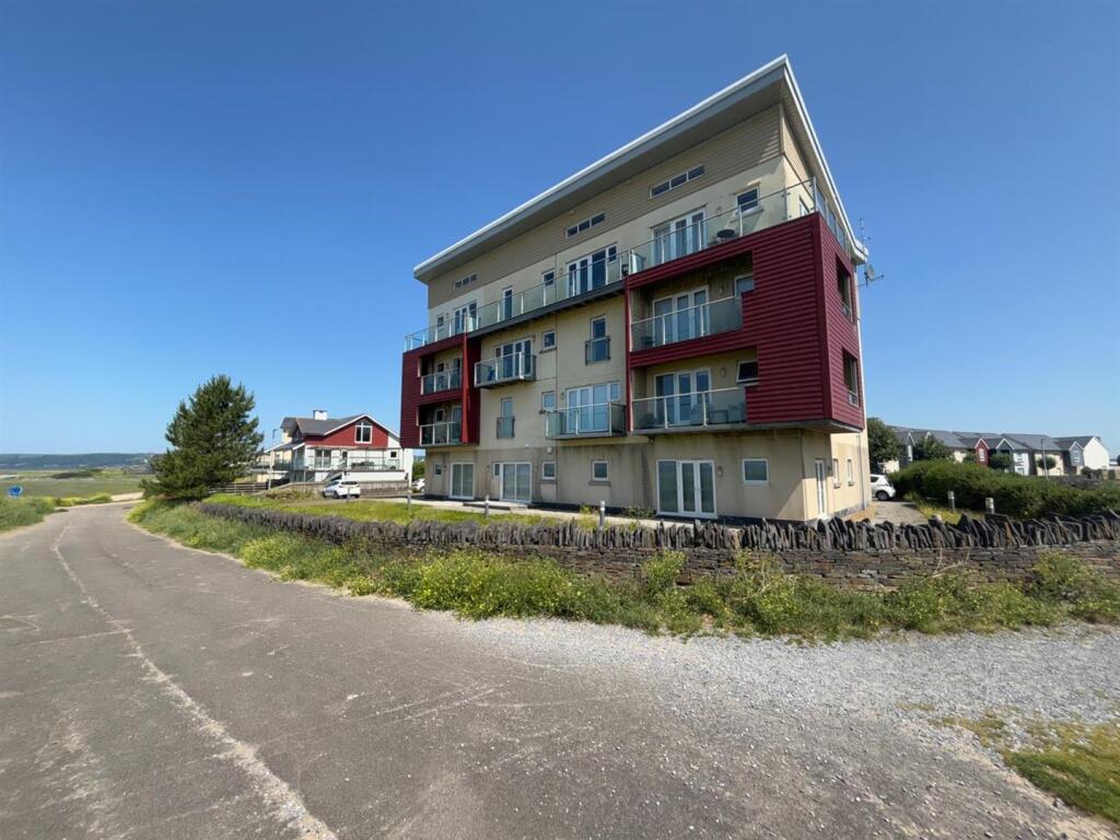 Main image of property: Bwlchygwynt, Llanelli