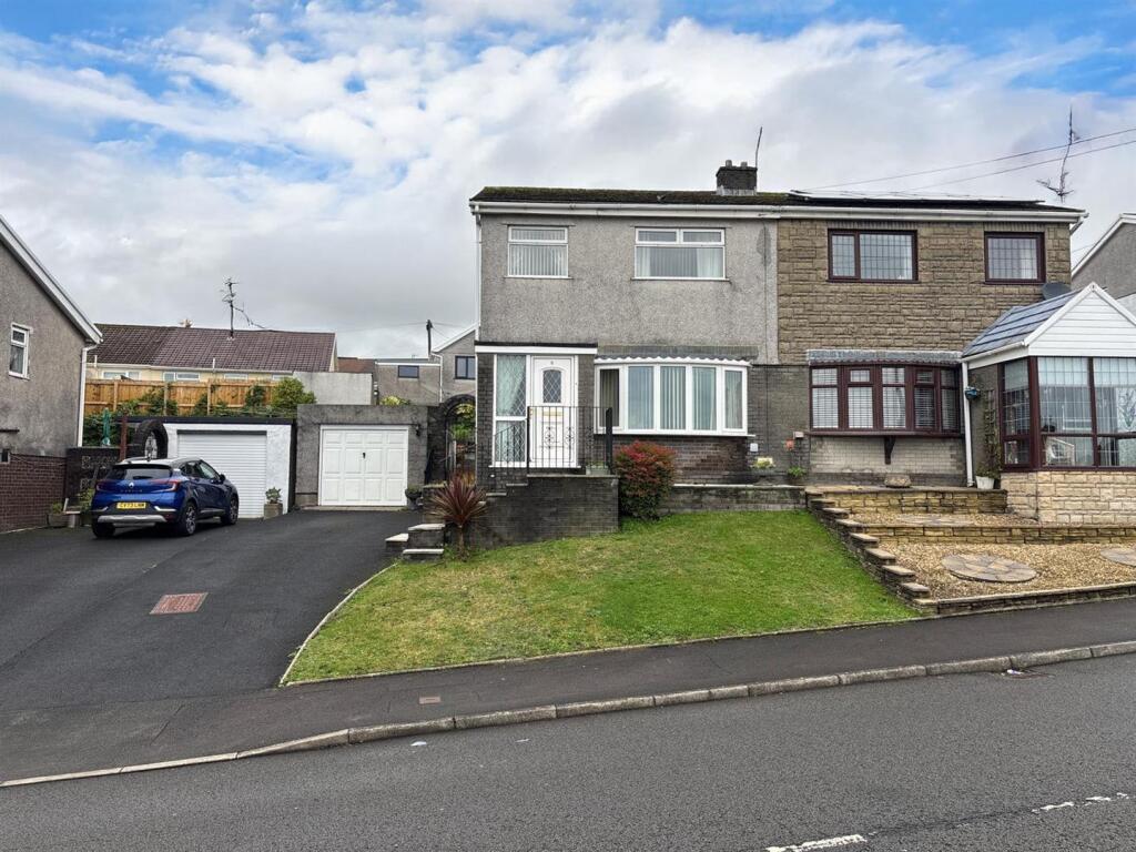 Main image of property: Heol Beili Glas, Llanelli