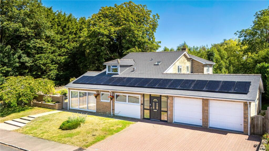 Main image of property: Cavendish Place, Stratton Audley, Bicester, Oxfordshire
