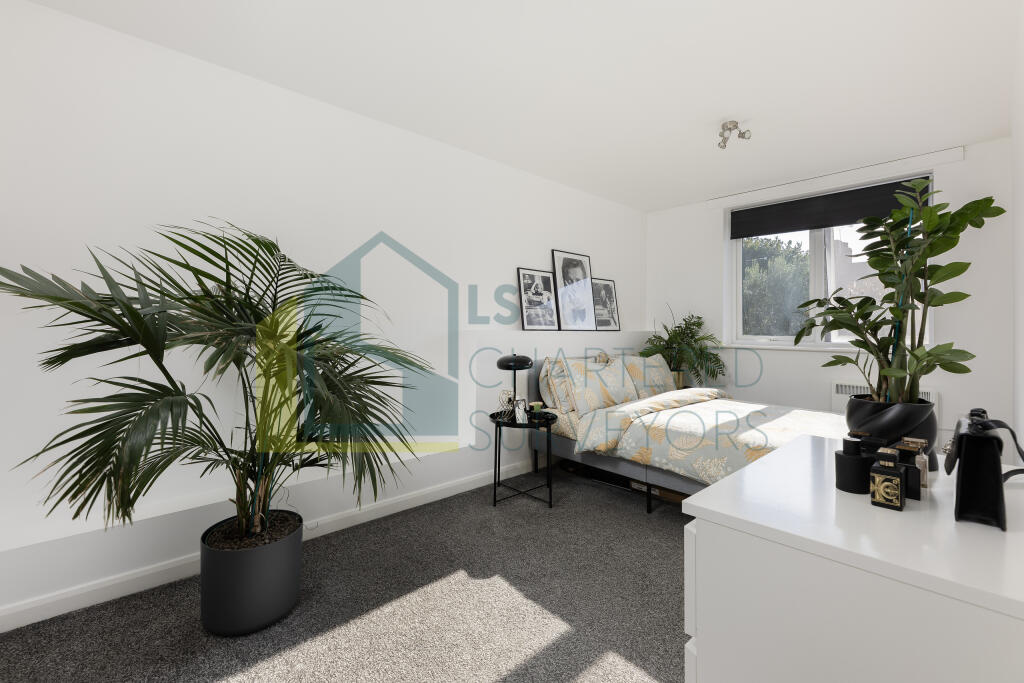Main image of property: Alfred House, 127-129 Oatlands Drive, Weybridge, KT13 9LB