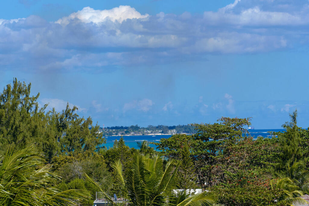 Main image of property: Pointe aux Canonniers