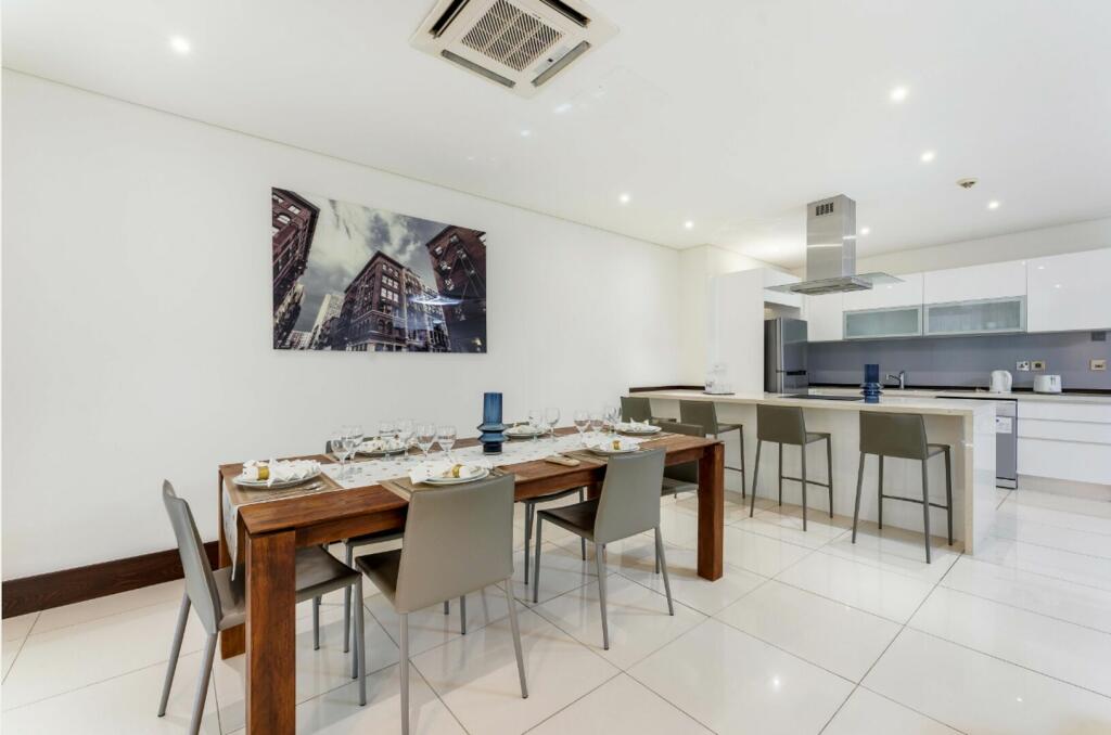 Main image of property: Grand Baie