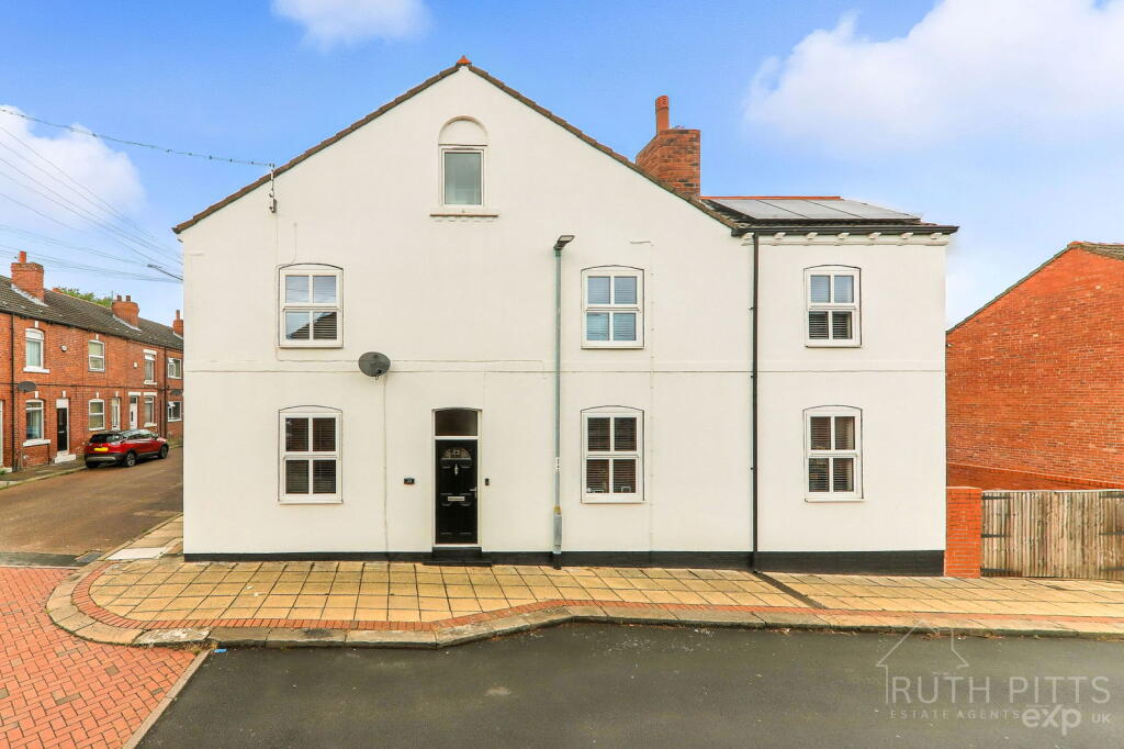 Main image of property: Regent Street, Castleford, WF10 5RN