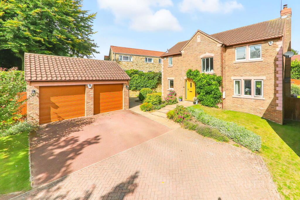 Main image of property: Saddlers Grove, Badsworth, WF9