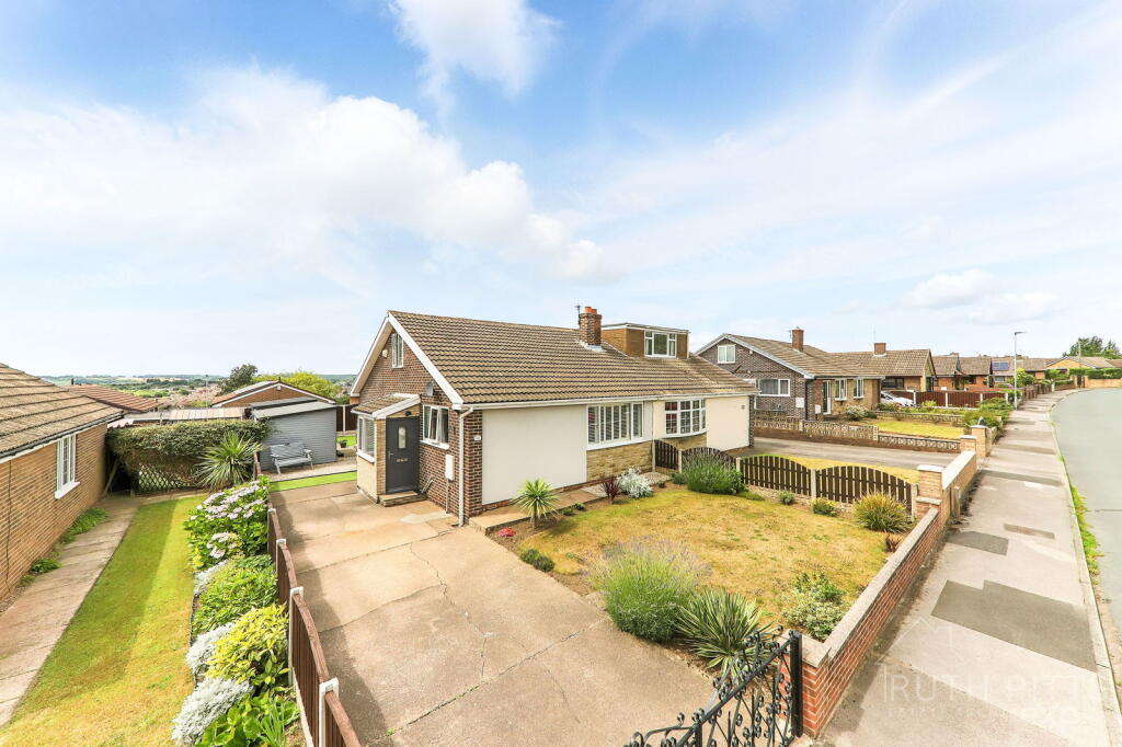 Main image of property: Valley View, South Elmsall, WF9