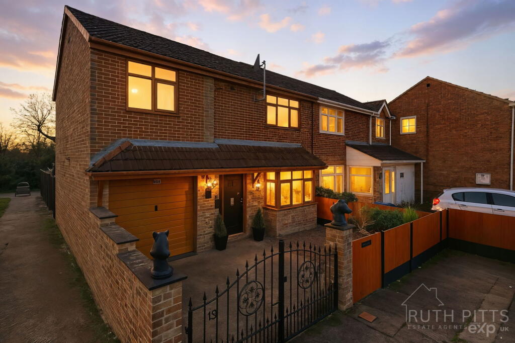 Main image of property: Holgate View, Brierley, Barnsley, S72