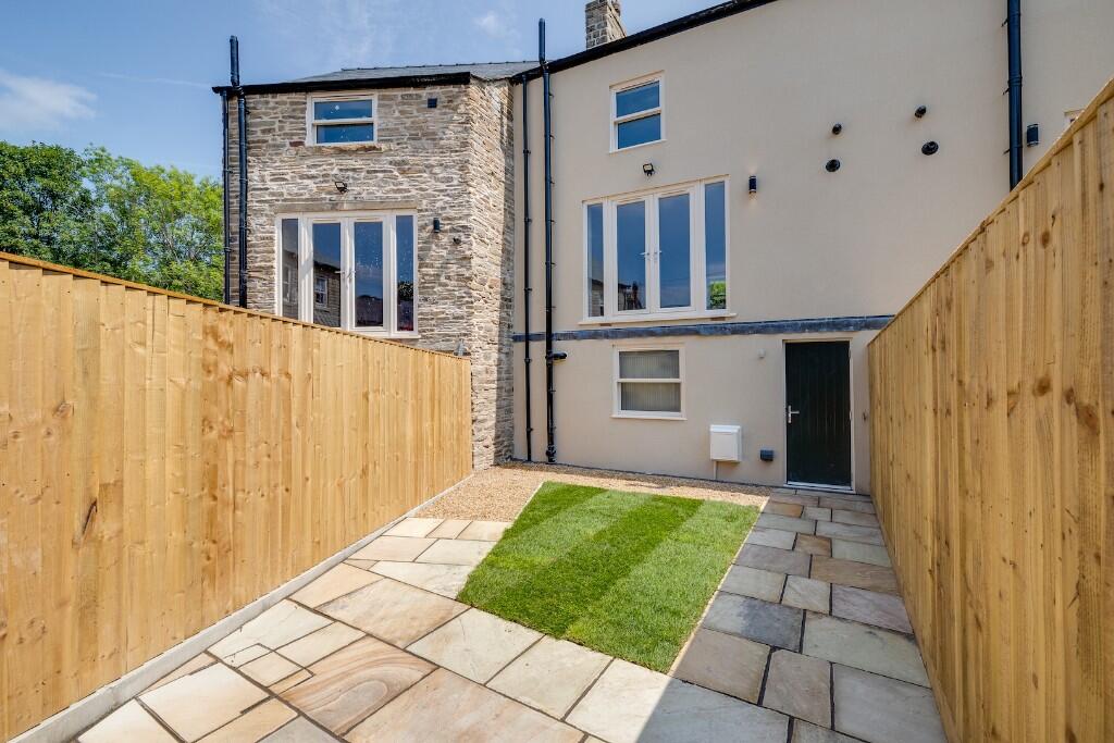Main image of property: Beautifully Renovated Cottage with 2 Parking Spaces