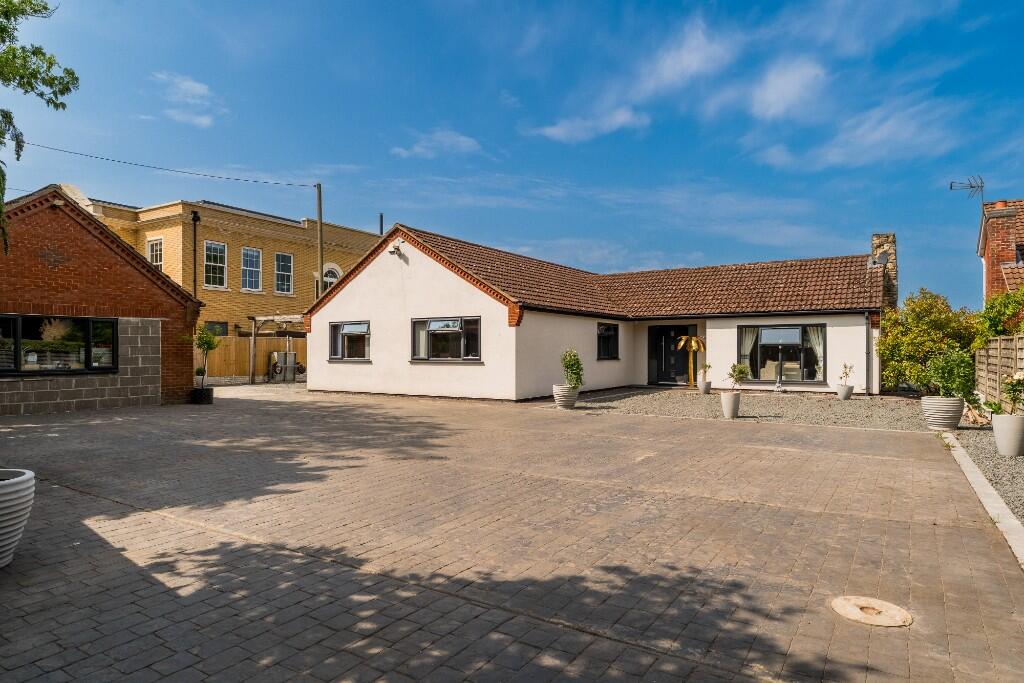 Main image of property: Old Paddock Close, DN20