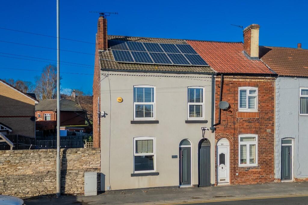 Main image of property: Pontefract Road, Knottingley, West Yorkshire, WF11