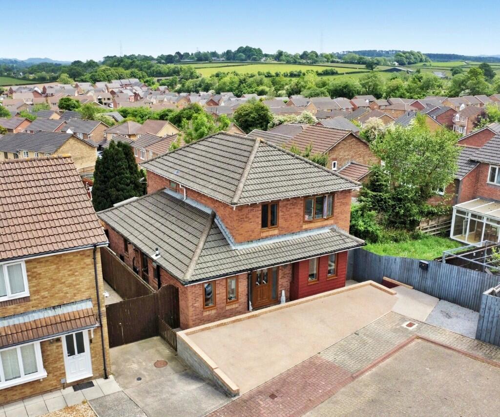 Main image of property: Heol Yr Onnen, Llanharry, CF72