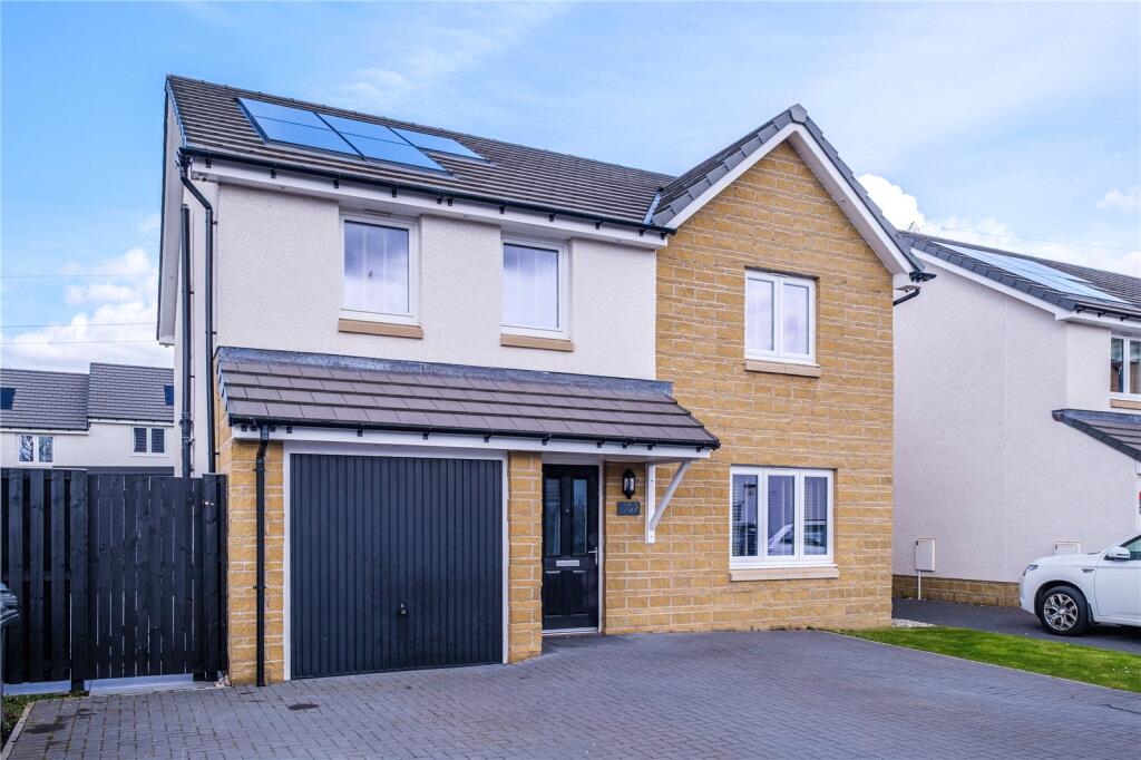 Main image of property: Skylark Gardens, Cambuslang, G72