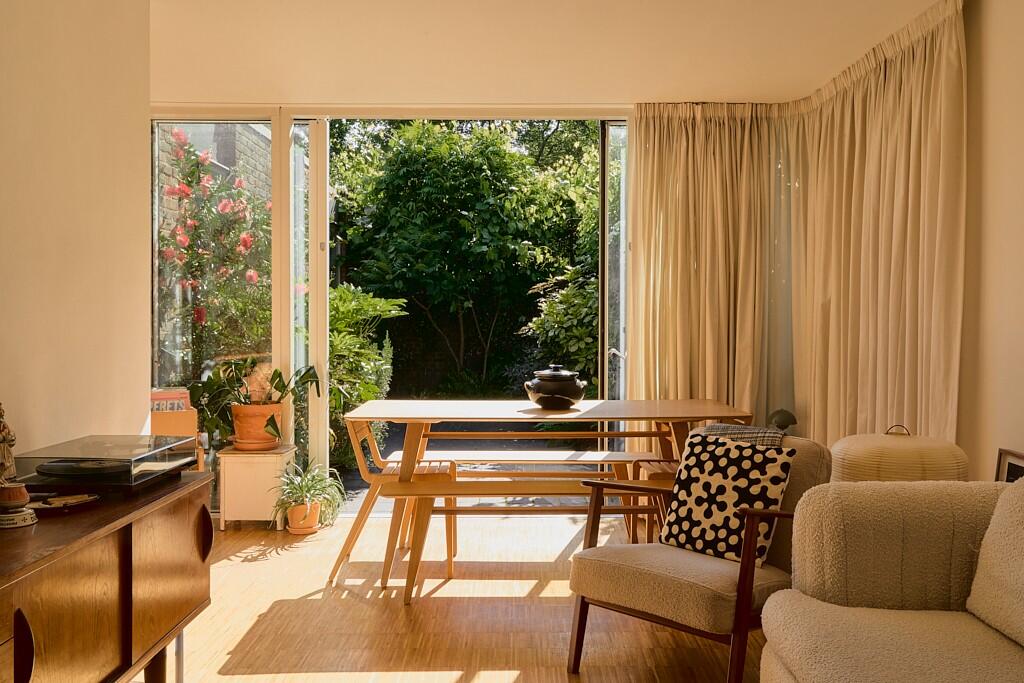 Main image of property: Daintry Way, London, E9