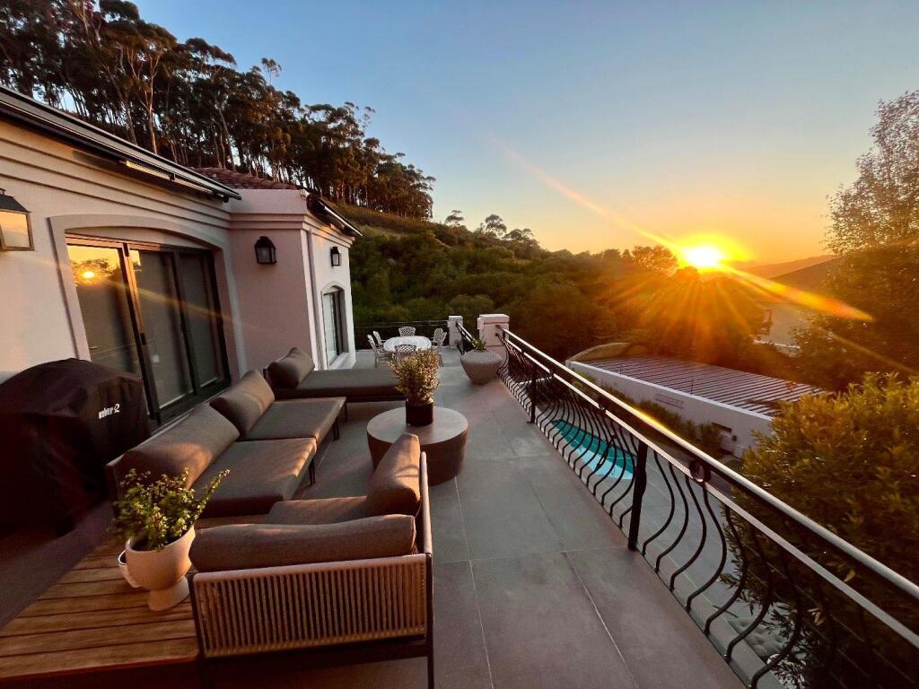 Main image of property: Western Cape, Cape Town, Cape Town