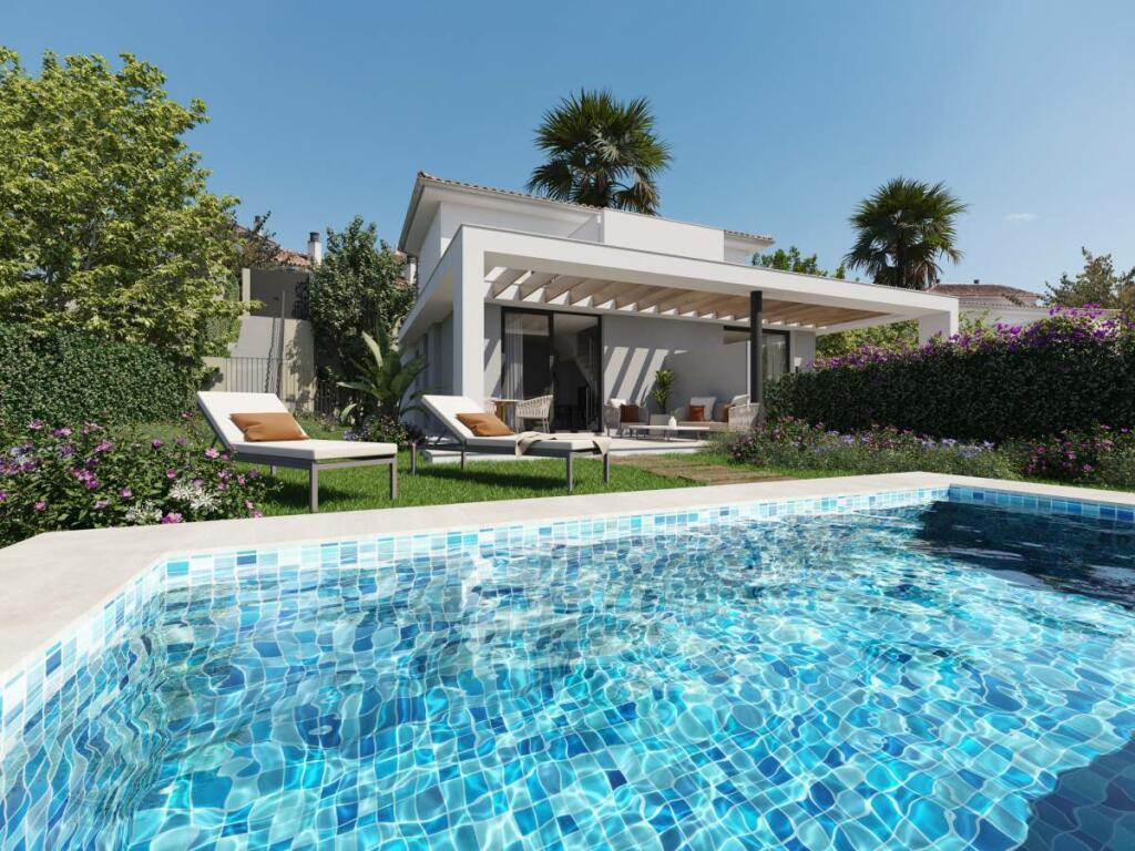 2 bed Town House in Balearic Islands...