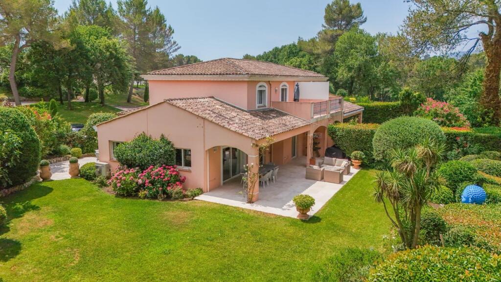 Main image of property: Provence-Alps-Cote d`Azur, Alpes-Maritimes, Mougins