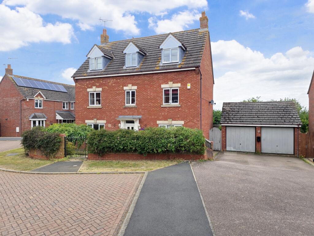 Main image of property: Parnell Close, West Haddon, NN6 7GJ