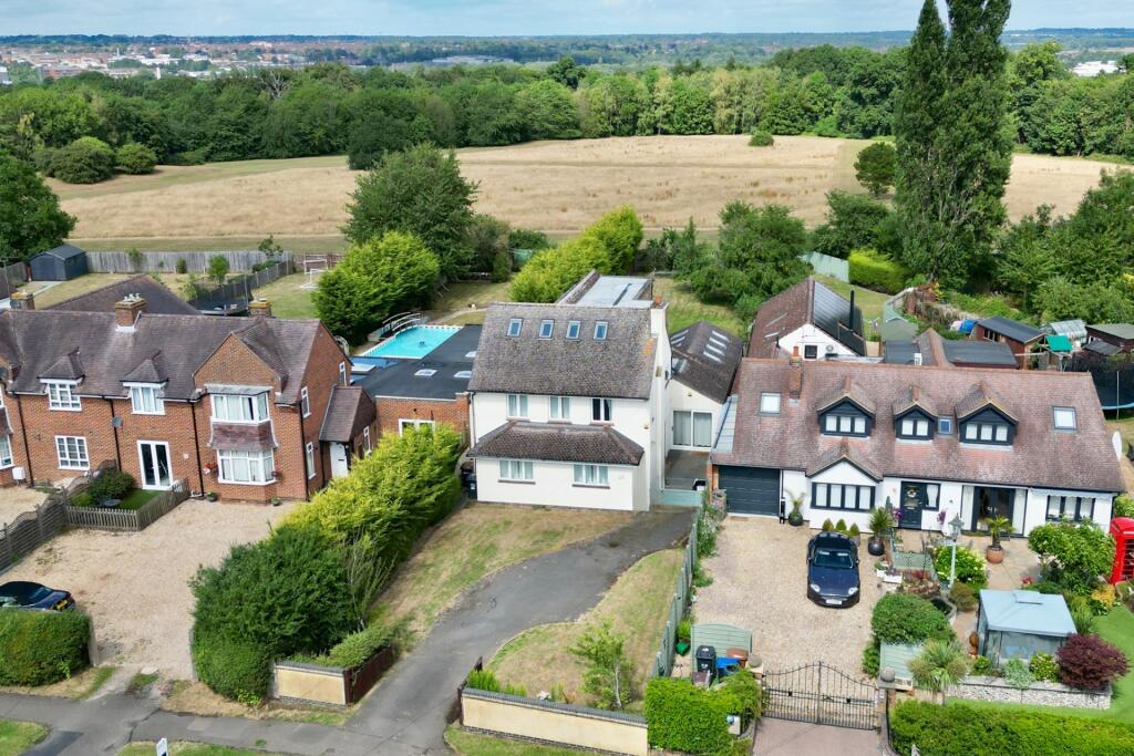 Main image of property: Hardingstone Lane, Hardingstone, NN4 6DE