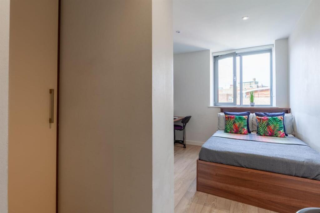 Main image of property: LONDON | STUDENT | SEPTEMBER | W5