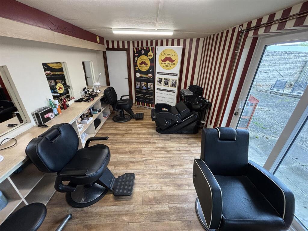 Additional property image - 5, Castle Court, Dinas Powys