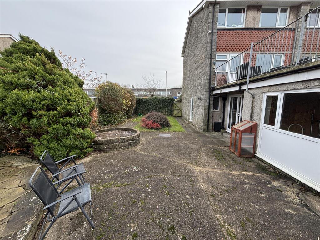 Additional property image - 5, Castle Court, Dinas Powys