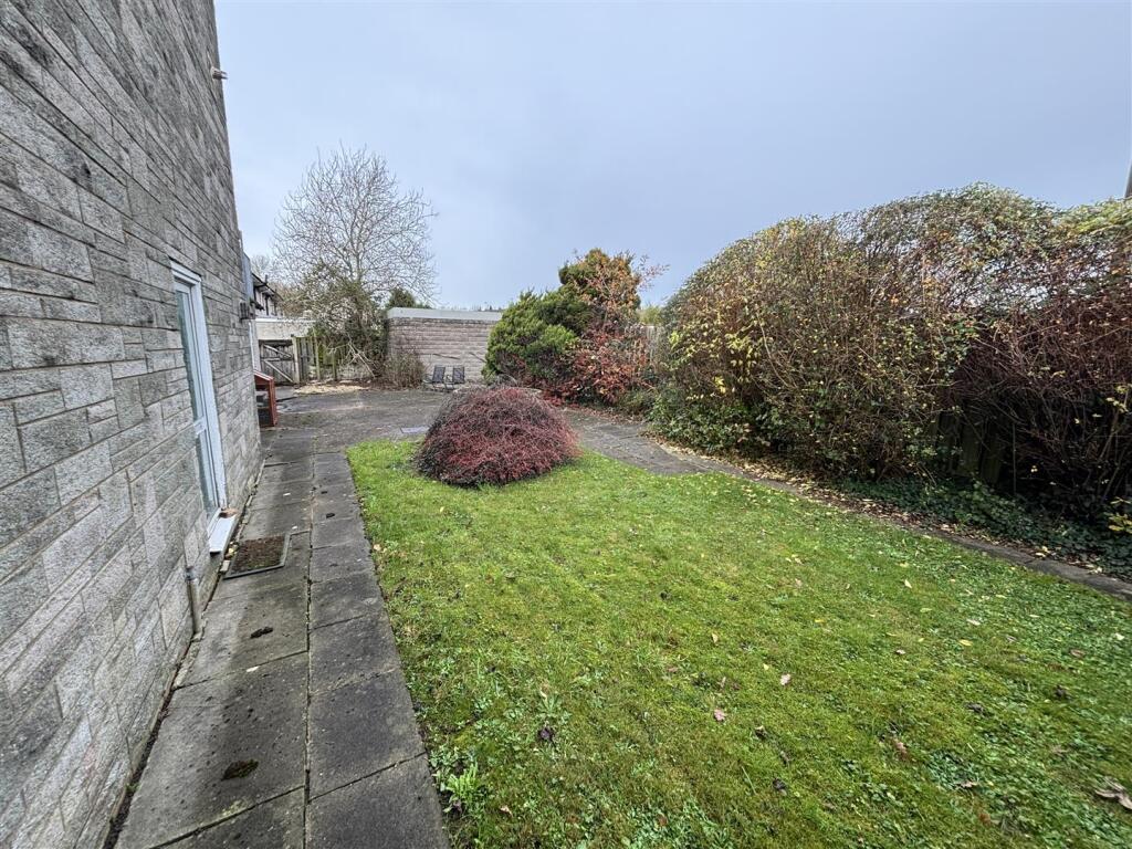 Additional property image - 5, Castle Court, Dinas Powys