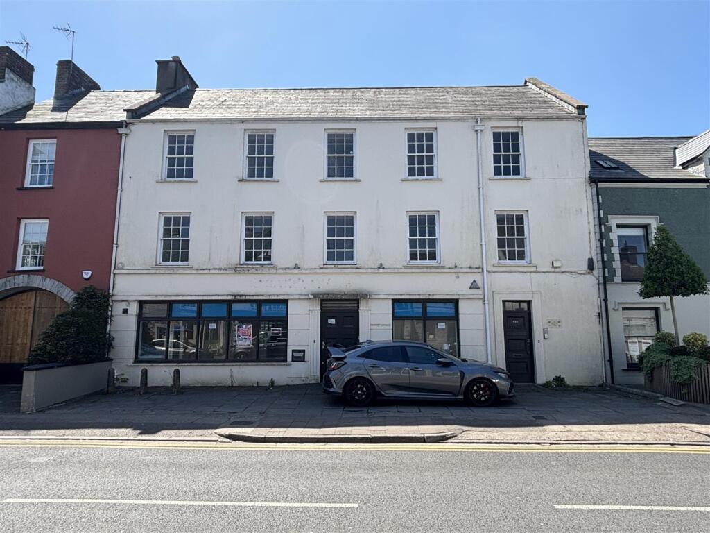 Main image of property: 62 High Street, Cowbridge
