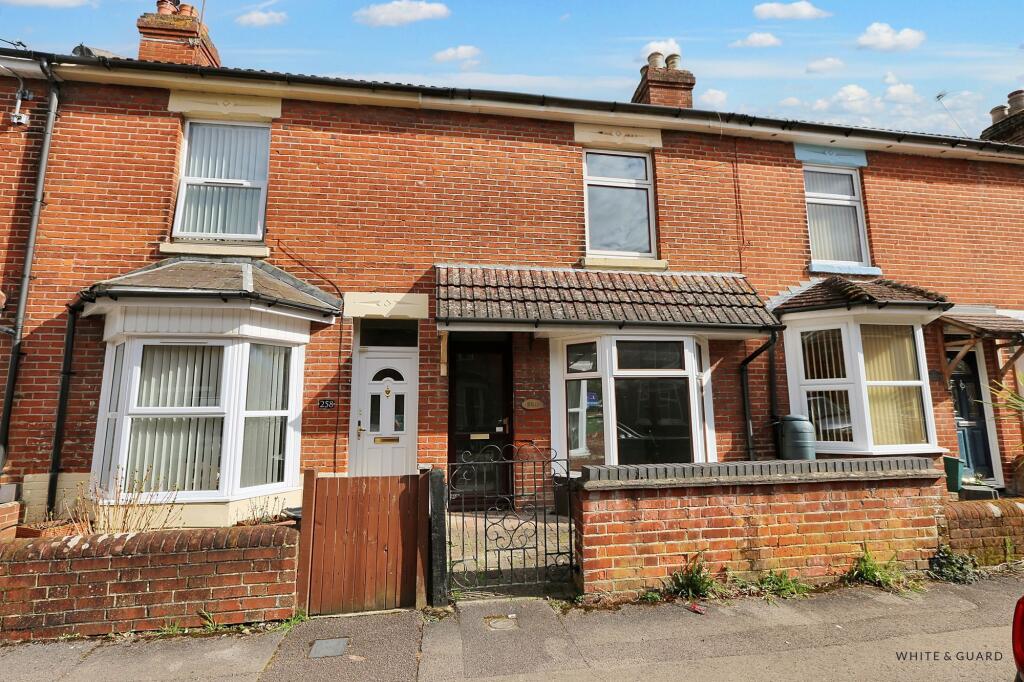 Main image of property: High Street, Eastleigh, SO50