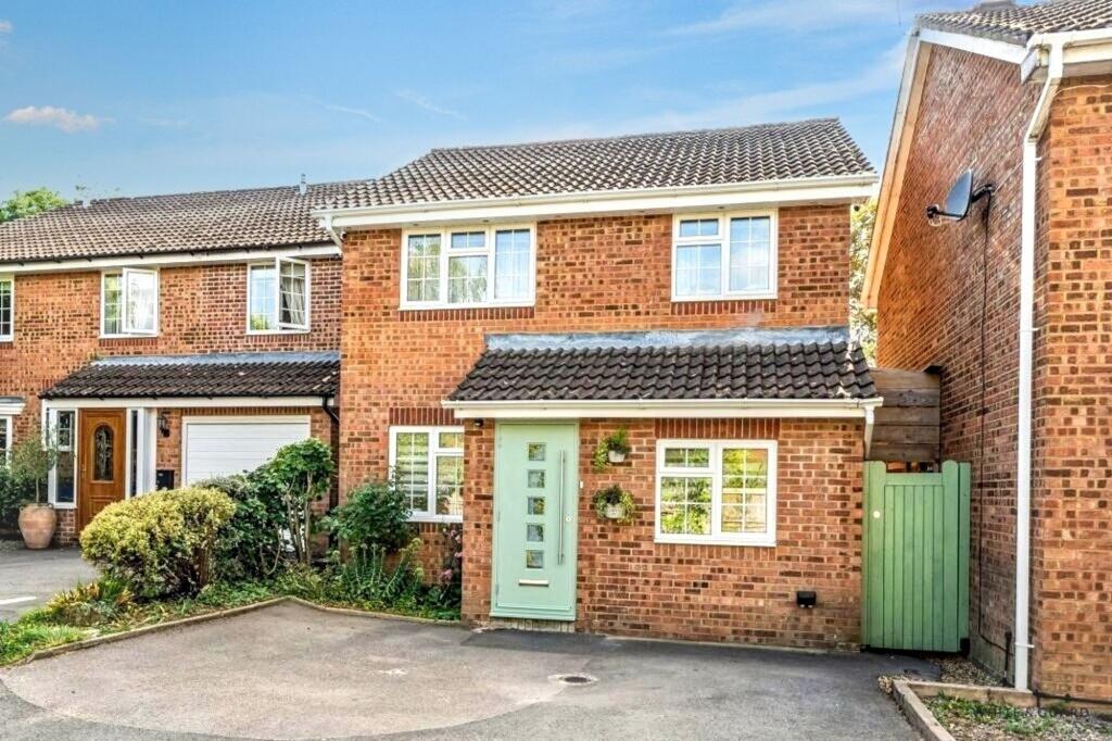 Main image of property: Stubbington Way, Fair Oak, SO50