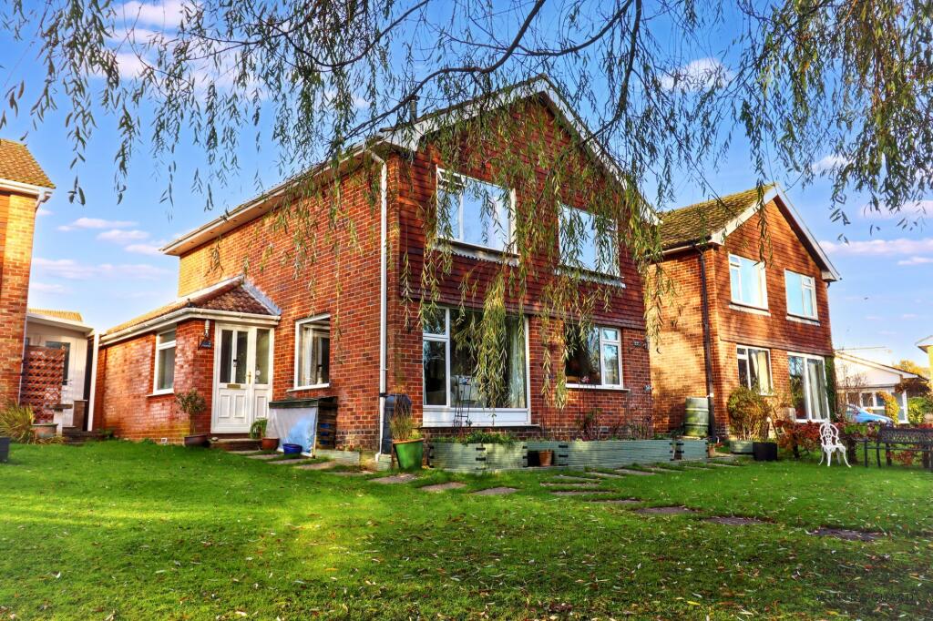 Main image of property: Piping Green, Colden Common, SO21