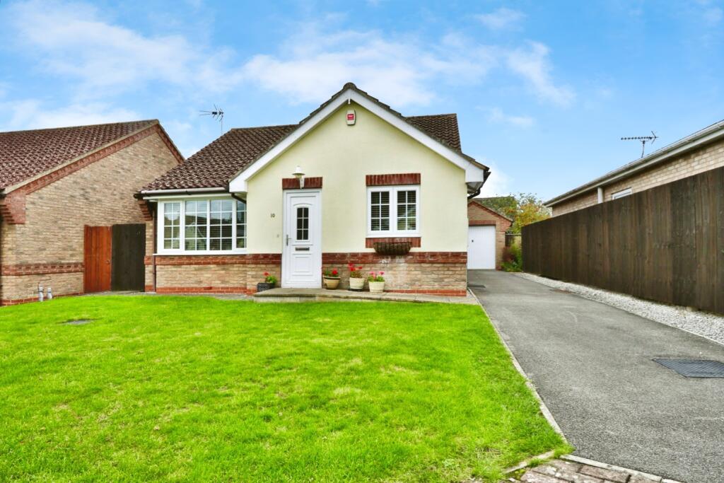 Main image of property: Newland Close, Driffield, East Riding of Yorkshire, YO25 6TU