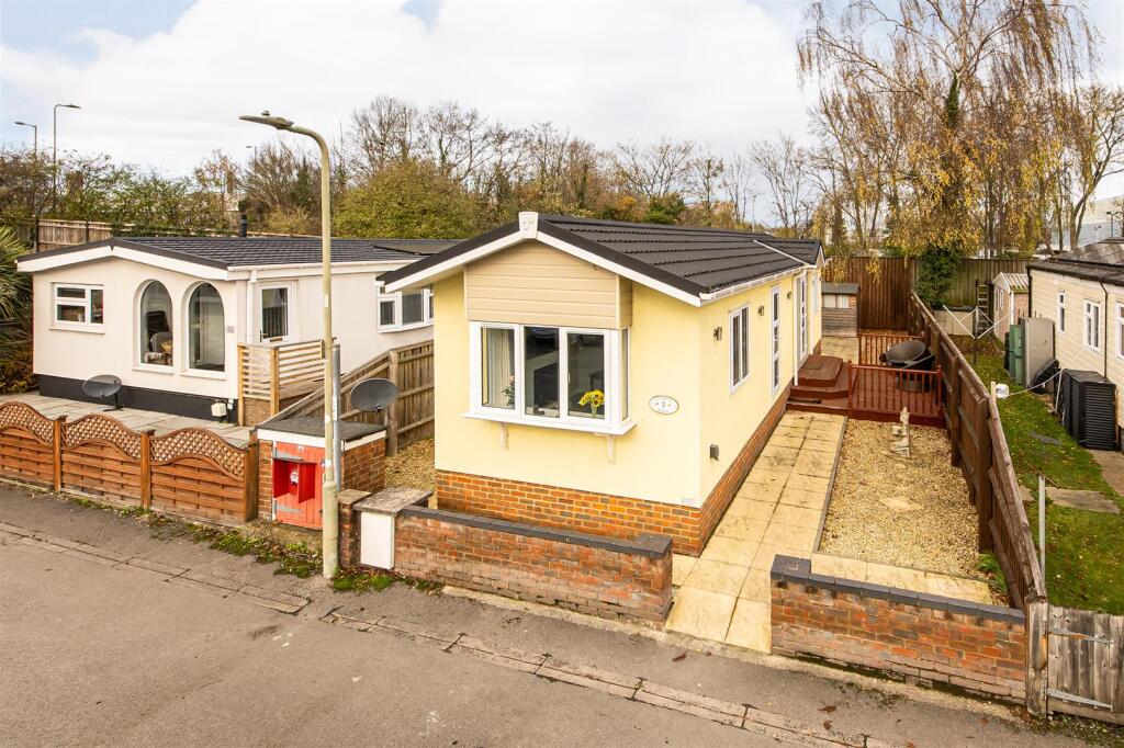 Main image of property: Lyndene Road, Didcot