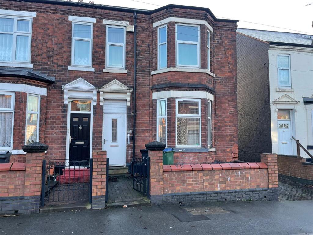 Main image of property: Bromford Lane, West Bromwich