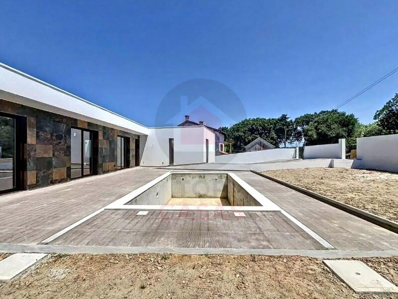 Main image of property: Leiria, Caldas da Rainha