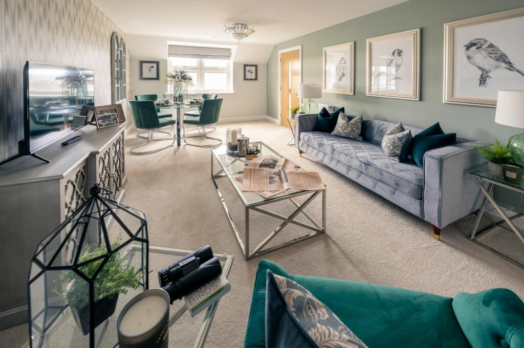 Additional property image - 87 Great North Road, Hatfield, Hertfordshire, AL9 5DB