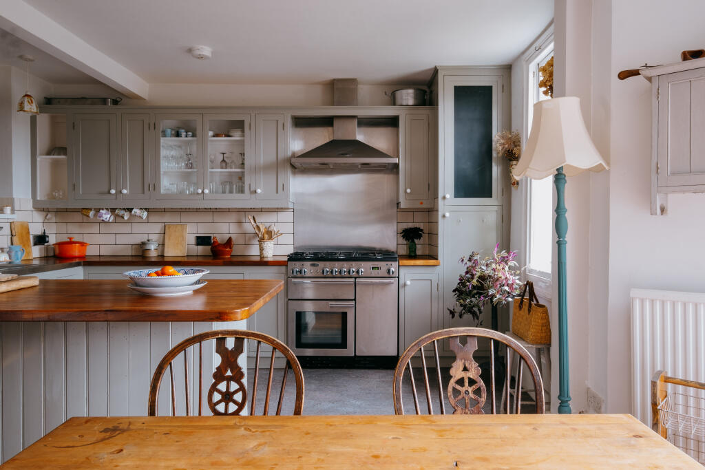 Main image of property: Quarry Road, Hastings