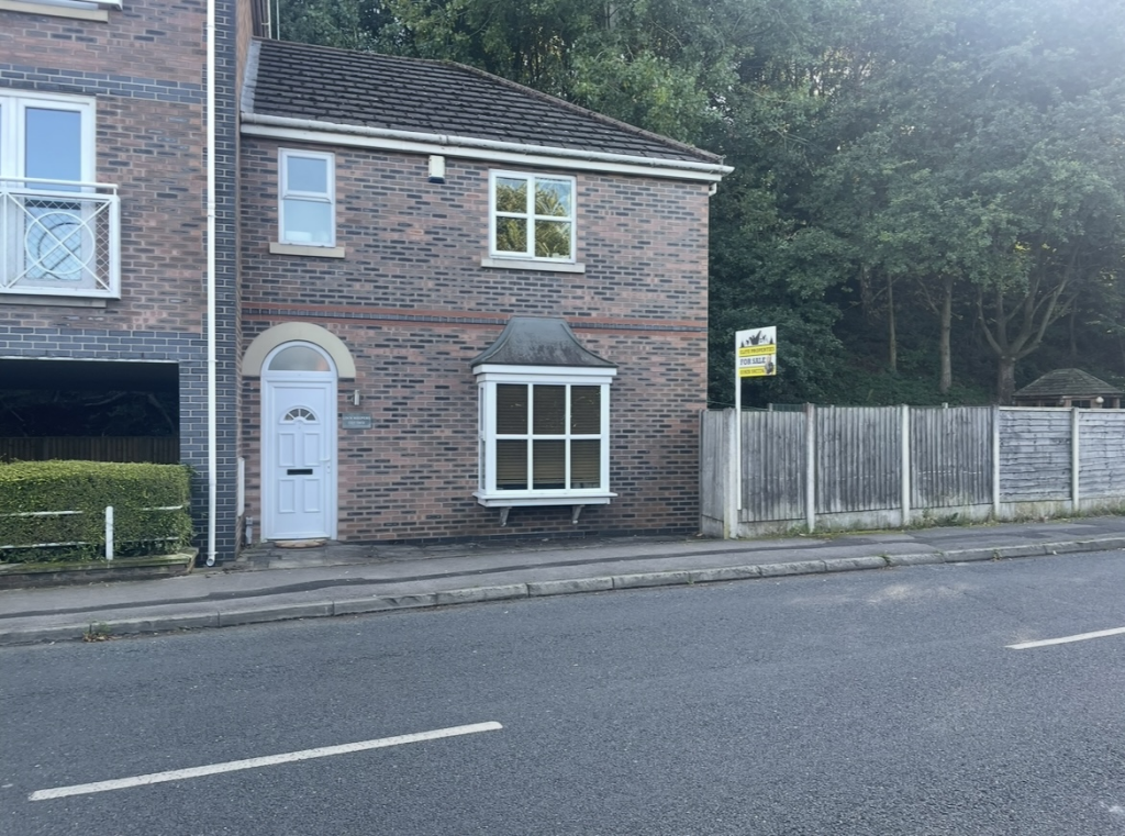 Main image of property: Thelwall, Grappenhall, Warrington, WA4 Keepers Cottage, The Locks