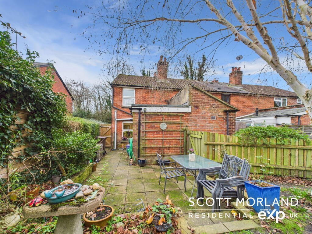 Main image of property: Roman Road, Basingstoke, RG23 8EP