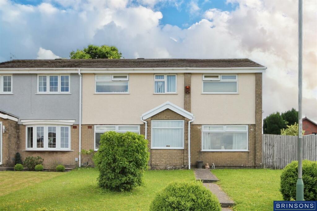 Main image of property: Cae'r Fferm, Caerphilly