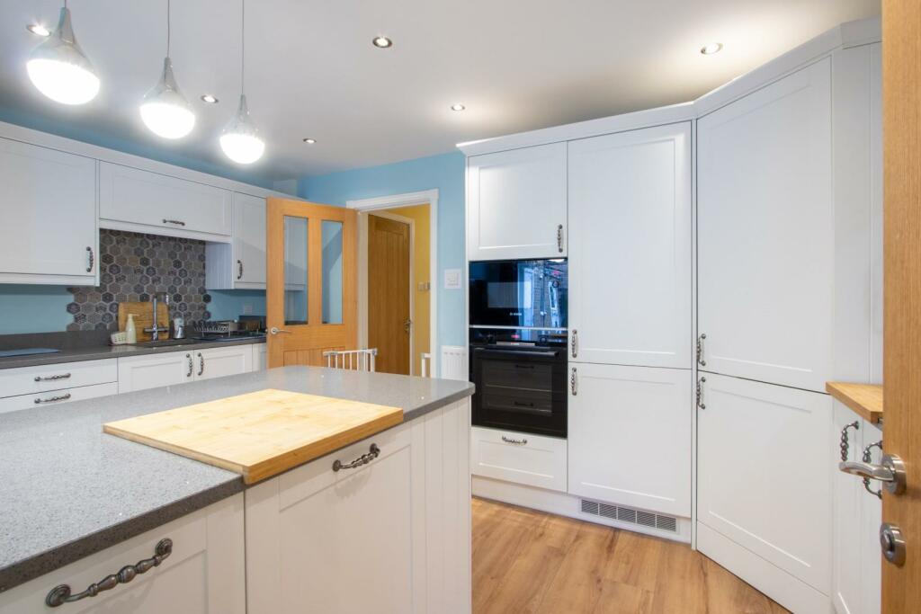 Additional property image - Heol Y Ddol, Caerphilly